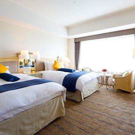Ana Holiday Inn Resort Miyazaki By Ihg Exterior photo