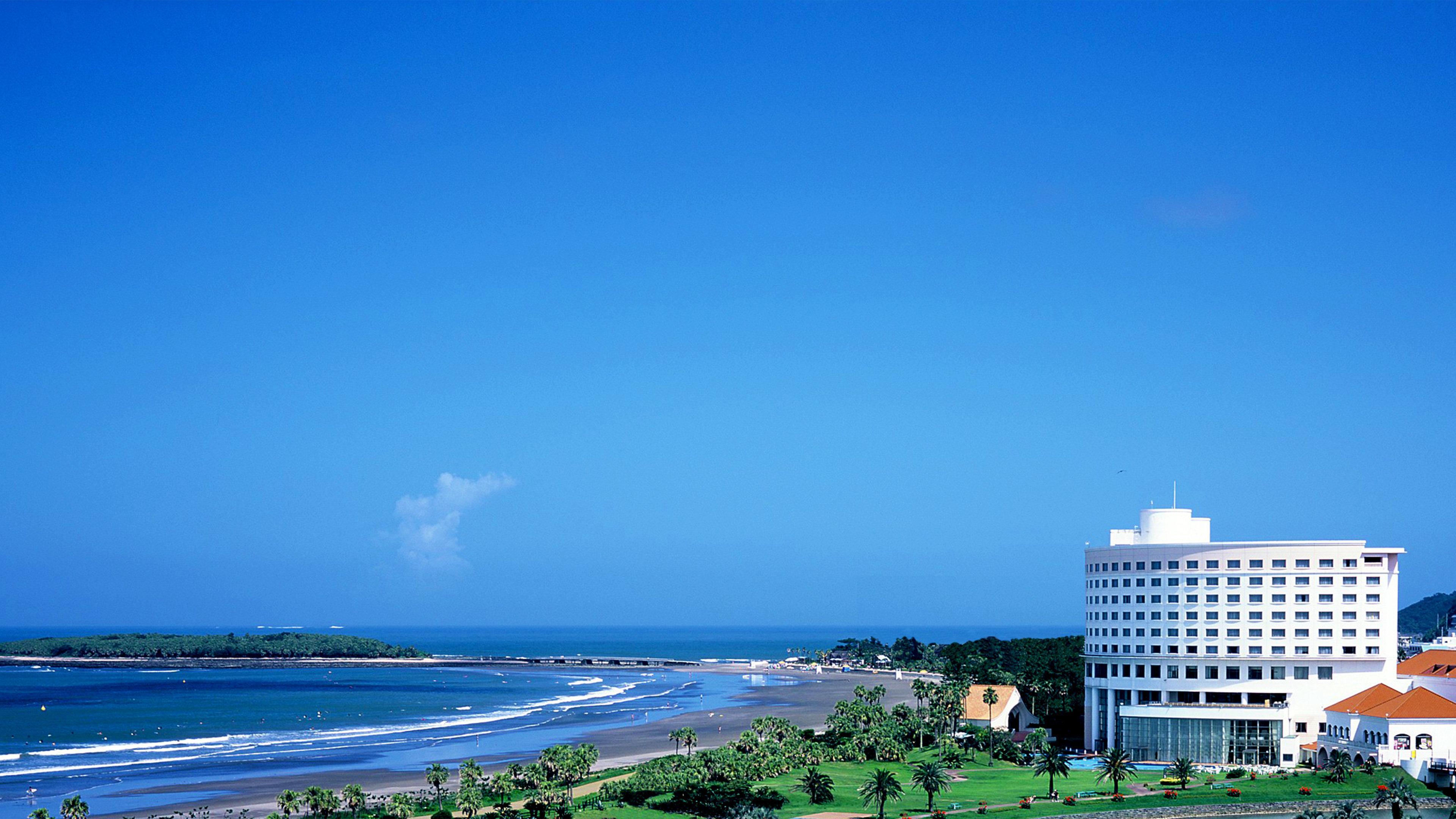 Ana Holiday Inn Resort Miyazaki By Ihg Exterior photo