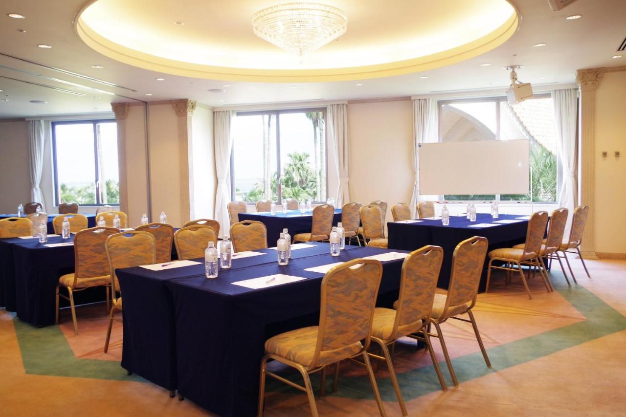 Ana Holiday Inn Resort Miyazaki By Ihg Exterior photo