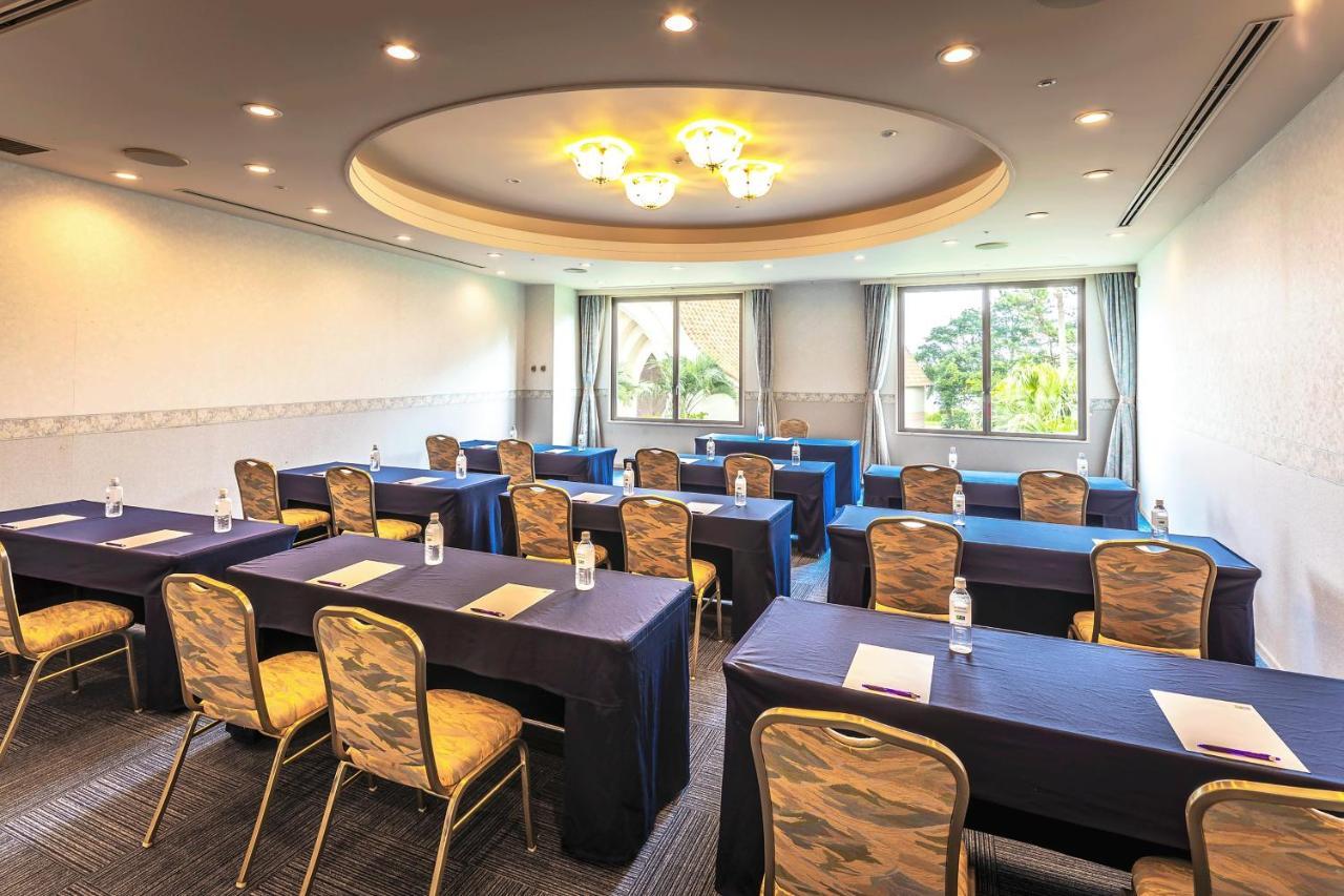 Ana Holiday Inn Resort Miyazaki By Ihg Exterior photo